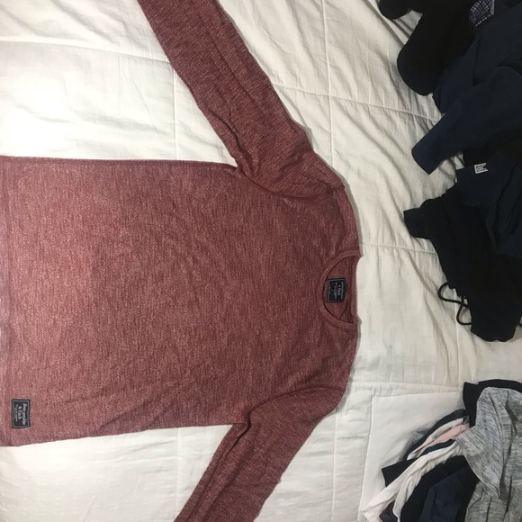 Abercrombie and Fitch long sleeve - Picture 3 of 4